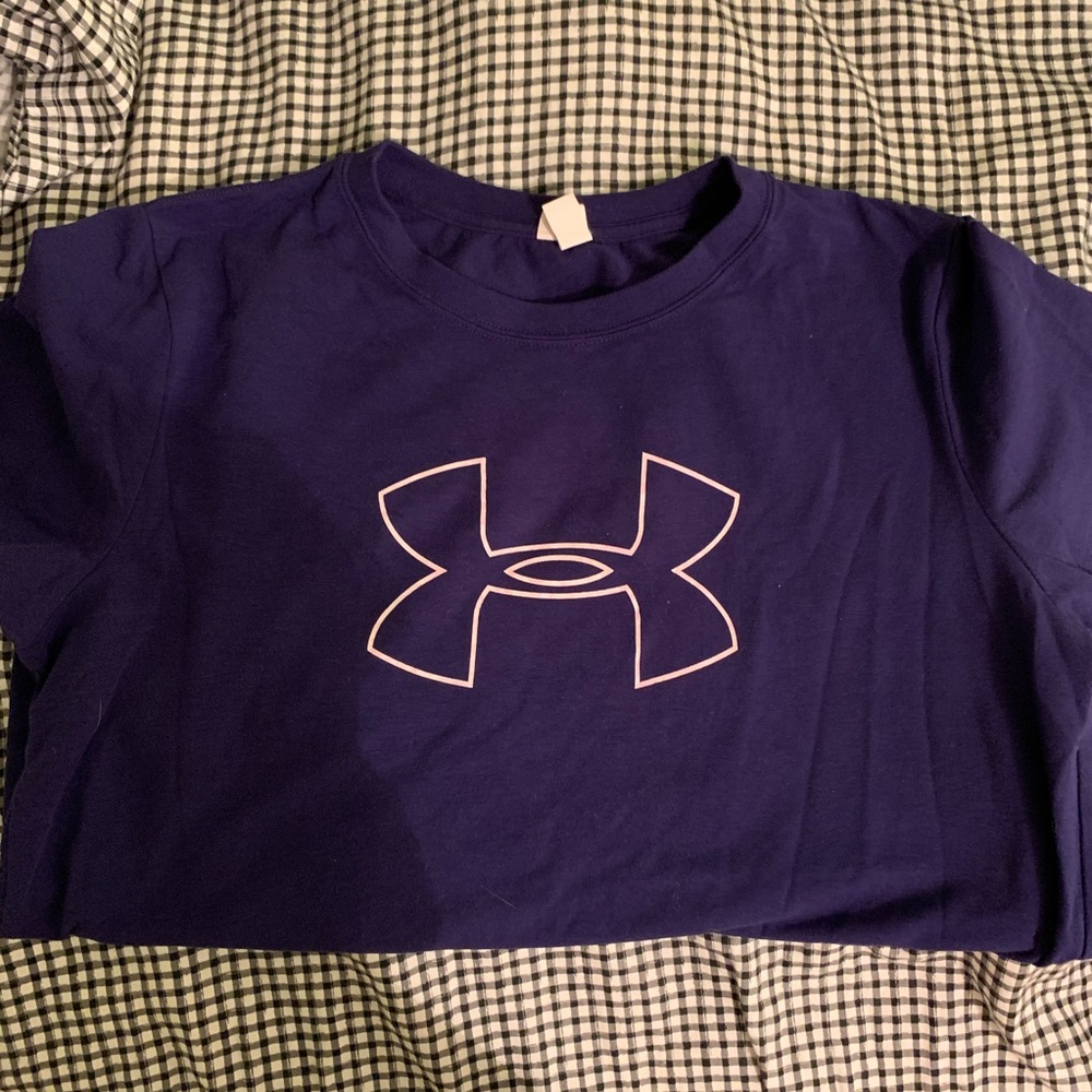 Under Armour T-shirt